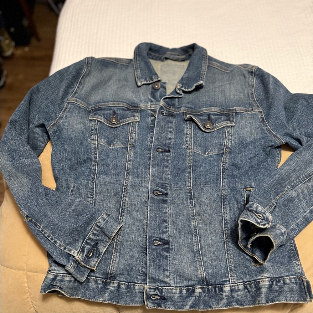 Men's Blue Denim Jacket w/ flex fabric